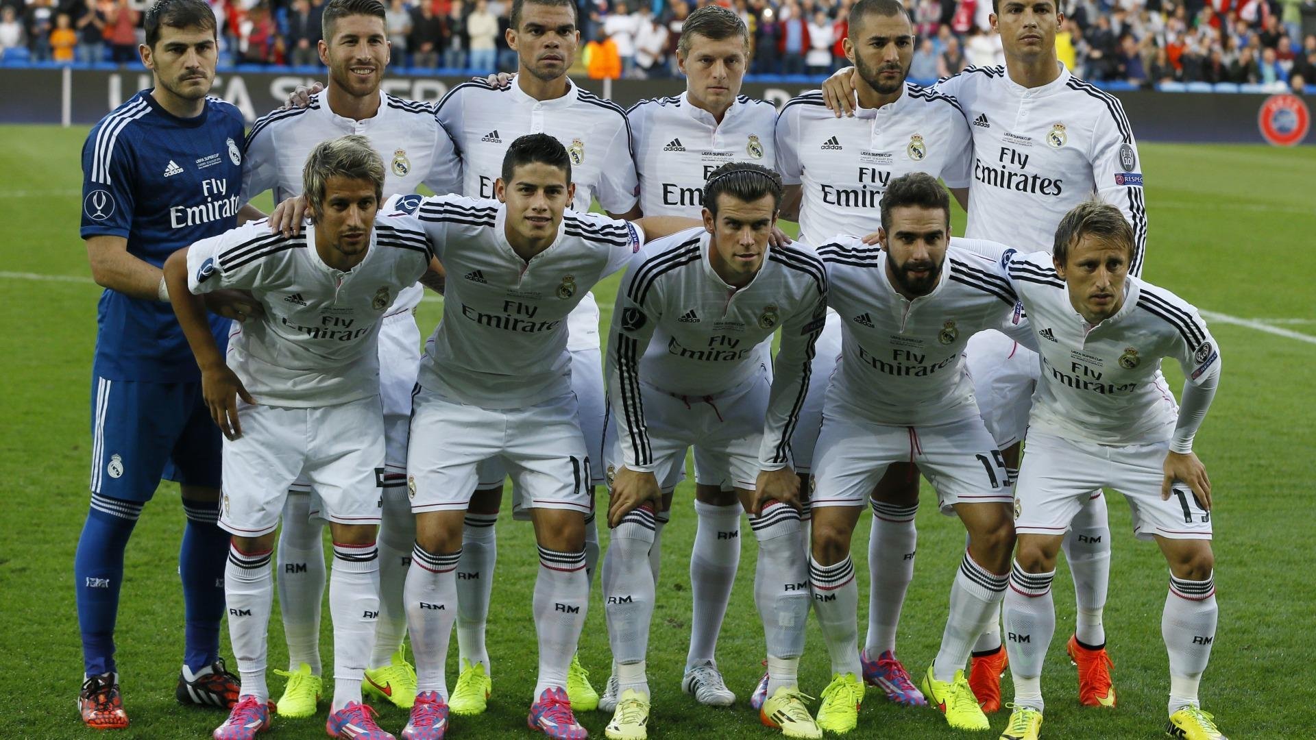 南非队防守端发力,成功晋级下一轮,南非球员